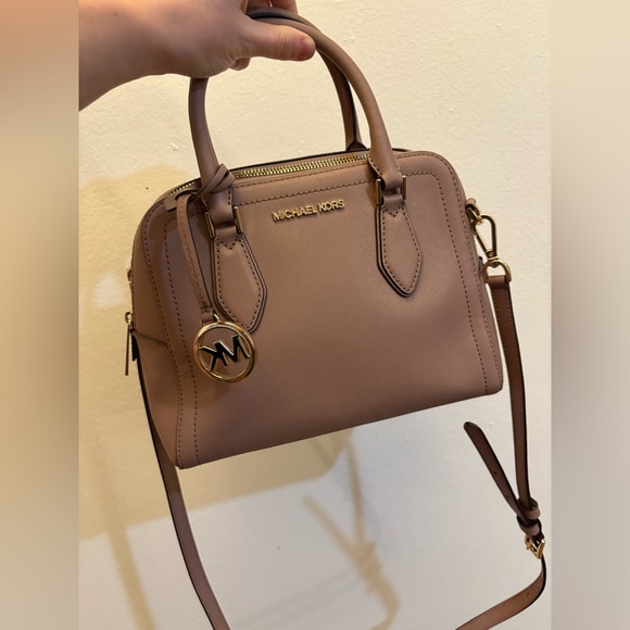 Michael Kors Blush Pink crossbody/shoulder bag (2way bag) New without tags - Picture 1 of 8